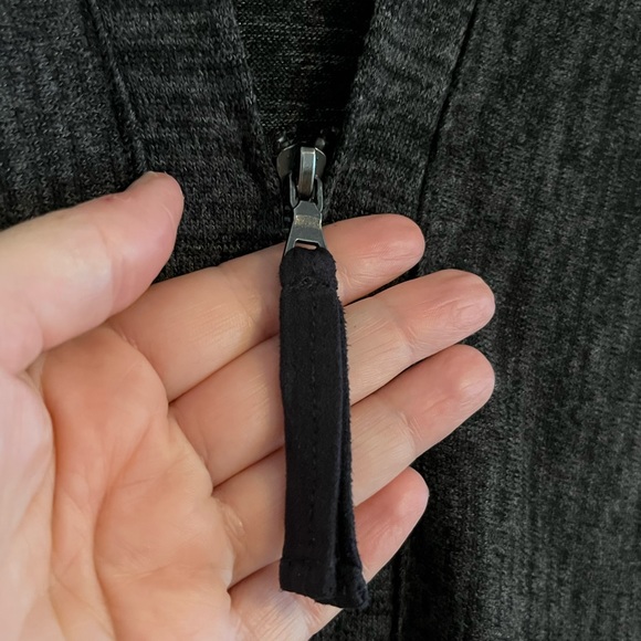 LOGO by Lori Goldstein | Med | Sharkbite Hemline JACKET - Picture 4 of 11